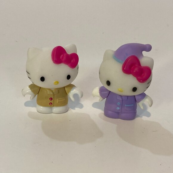 Sanrio Mega Bloks Hello Kitty Building Set Minifigures Lot of 2 Pajamas Purple - Picture 1 of 9